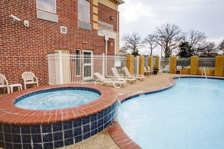 Pool 6 of 45