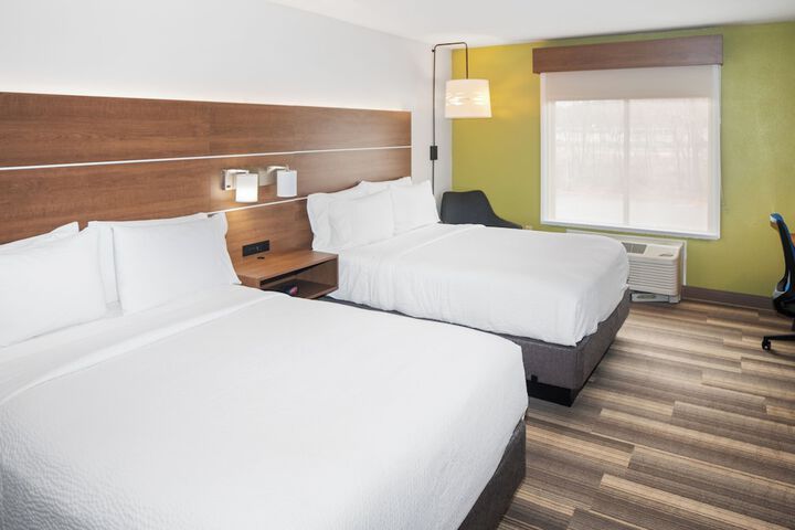 Holiday Inn Express & Suites Stroudsburg-Poconos by IHG