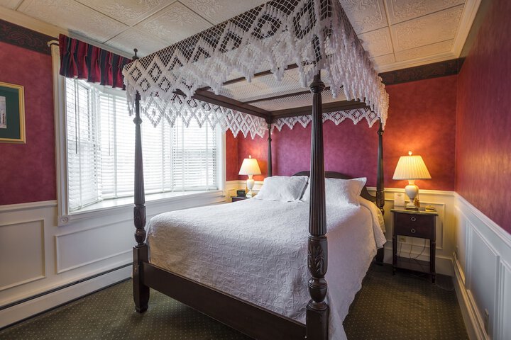 Bay View Inn