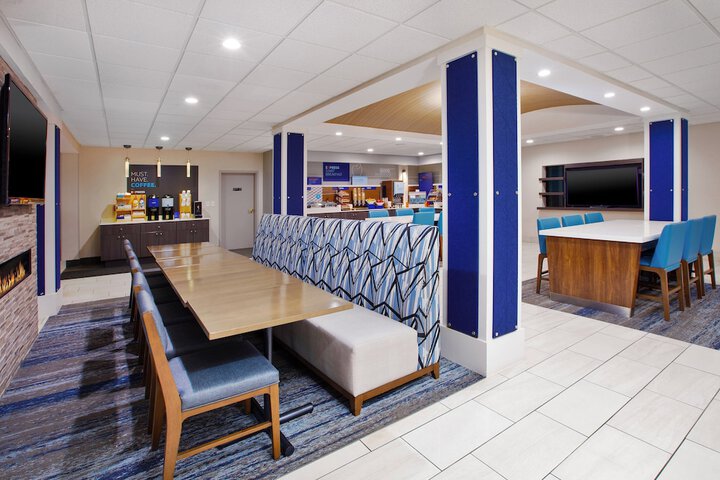 Holiday Inn Express & Suites Kent - University Area by IHG