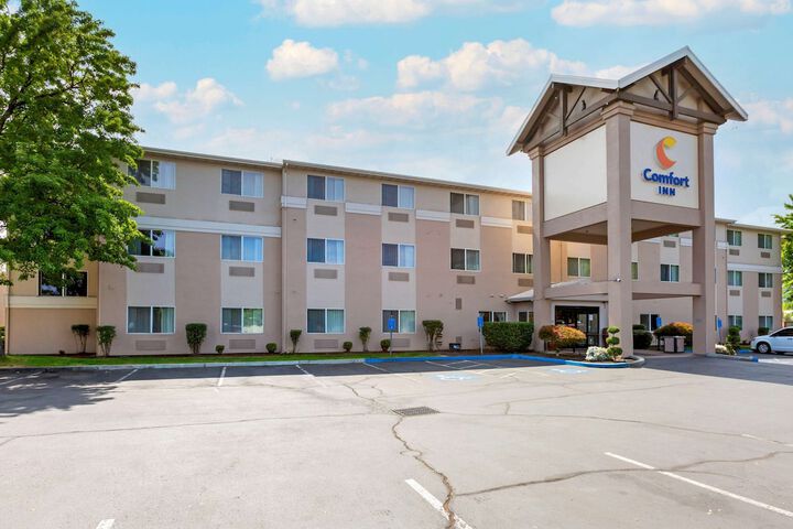 Hotel 5 of 51
