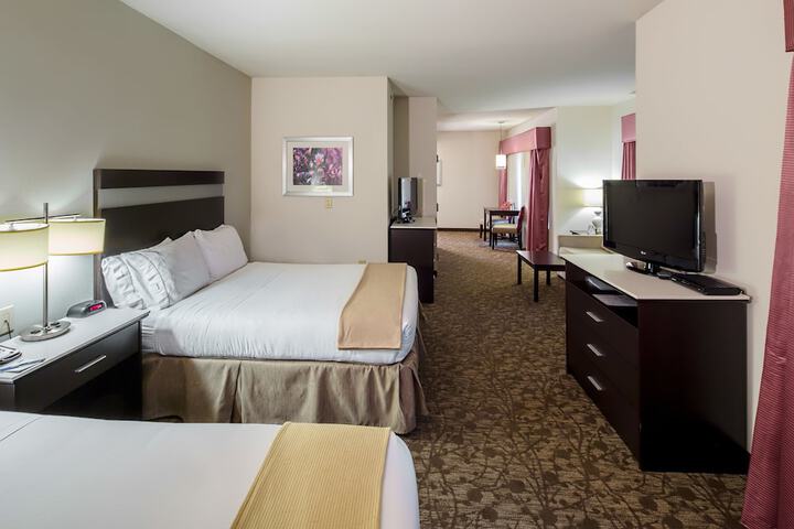 Room 27 of 61