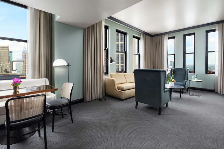 The Candler Hotel Atlanta Curio Collection by Hilton