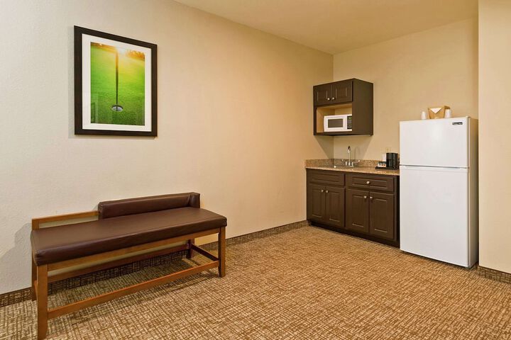 Room 16 of 41