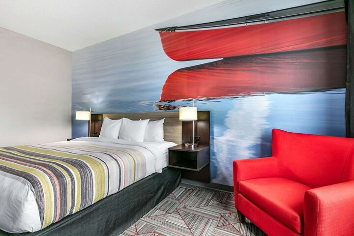 Room 7 of 38