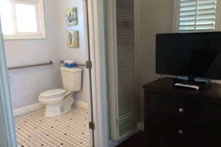 Beach Bungalow Inn and Suites