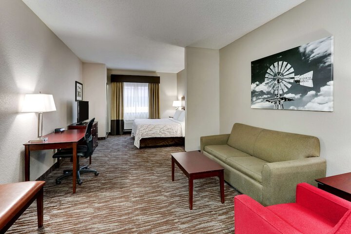 Room 19 of 37