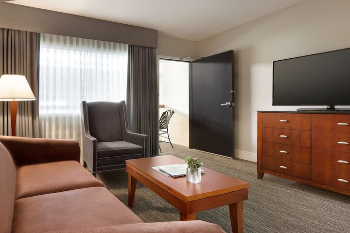 Room 36 of 70