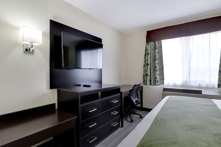 Room 22 of 46