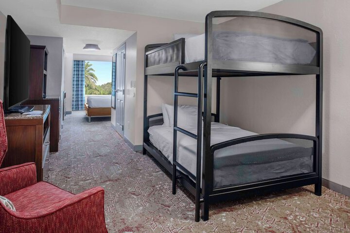 Room 11 of 22