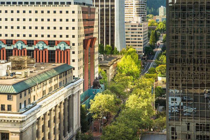 The Duniway Portland a Hilton Hotel