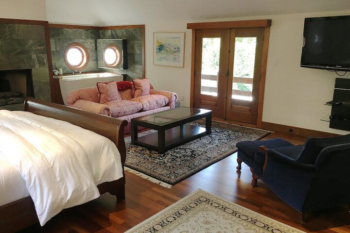 Room 26 of 40
