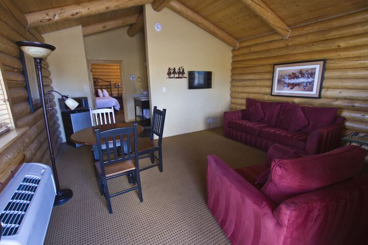 Room 28 of 38