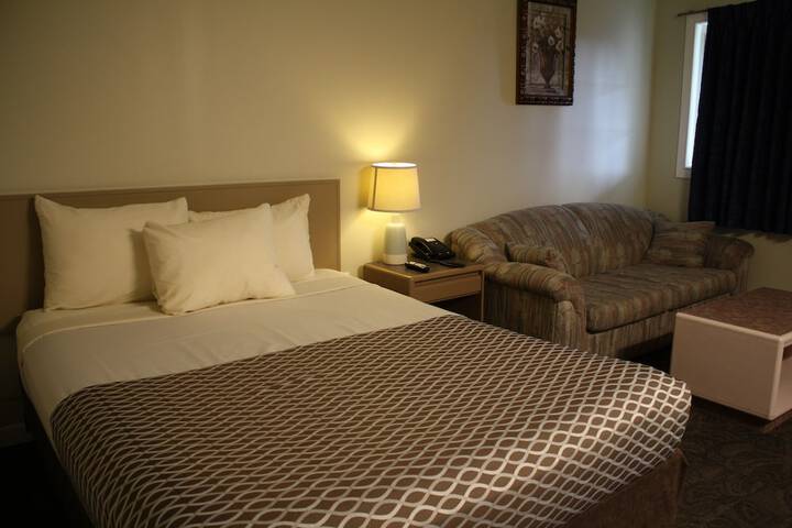 Room 14 of 23