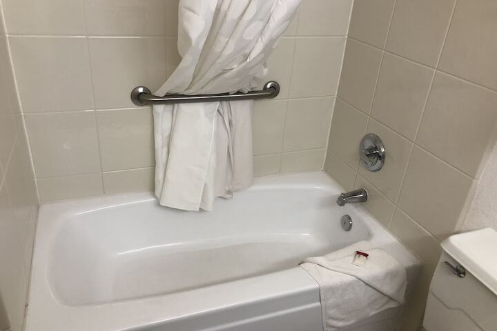 Room 20 of 36