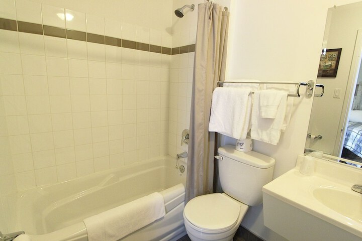 Room 10 of 57