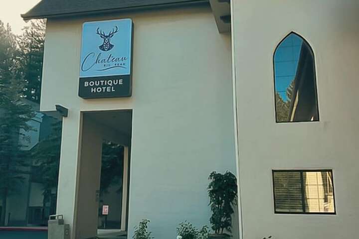Hotel 8 of 66