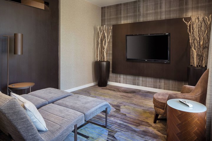 Hotel Interior 12 of 43