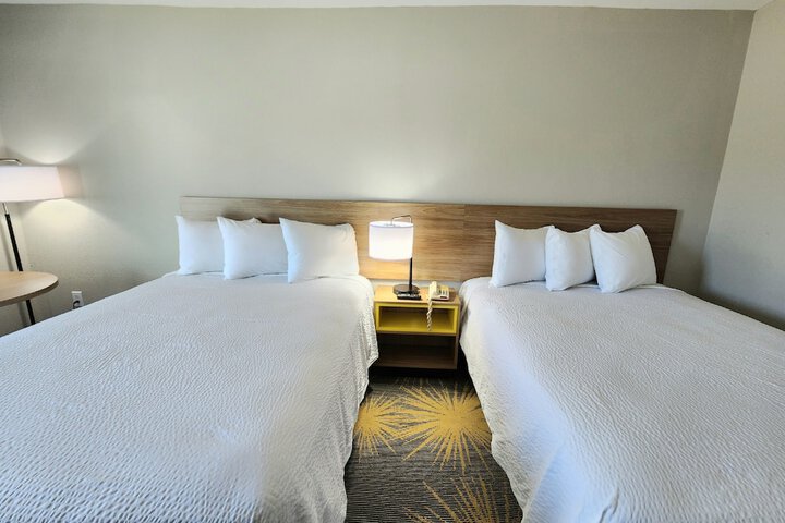 Room 17 of 37