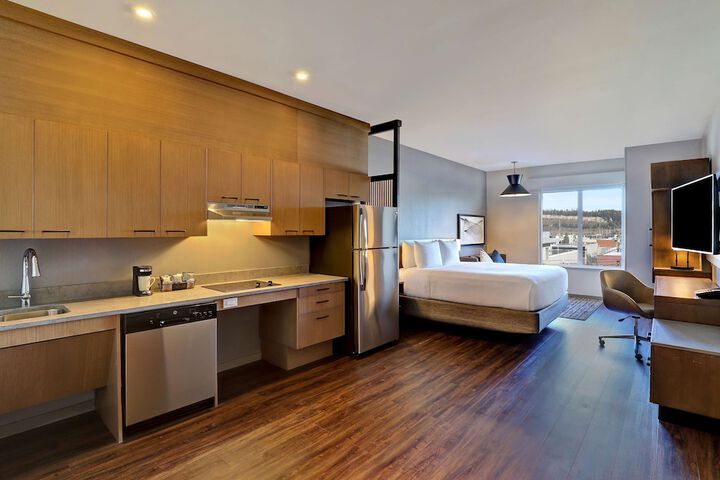 Room 33 of 45