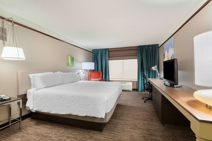 Room 33 of 49
