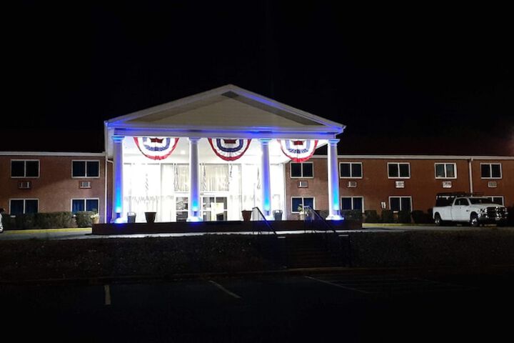 Americas Best Value Inn & Suites Phenix City