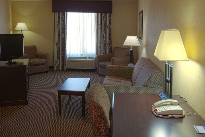 Room 18 of 48