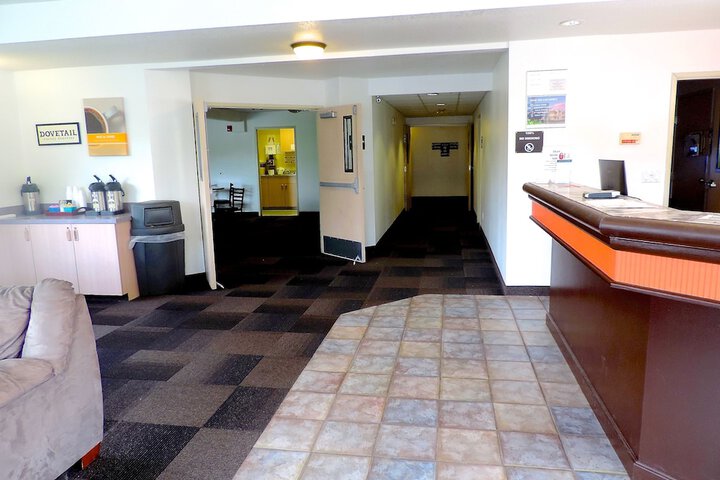 Hotel 7 of 52