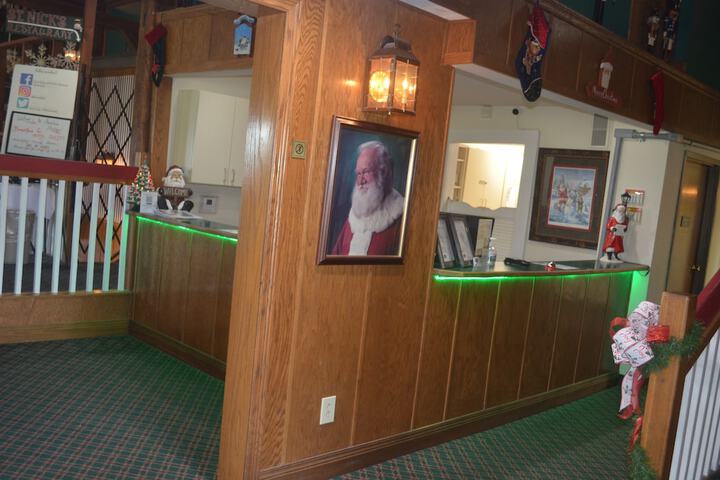 Santas Lodge and Resort