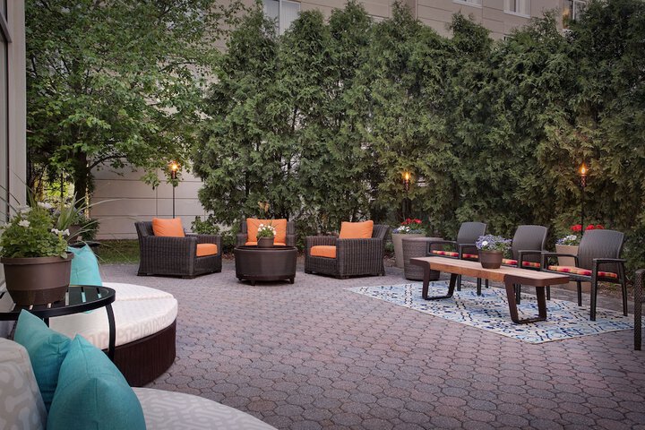 Terrace/Patio 75 of 79