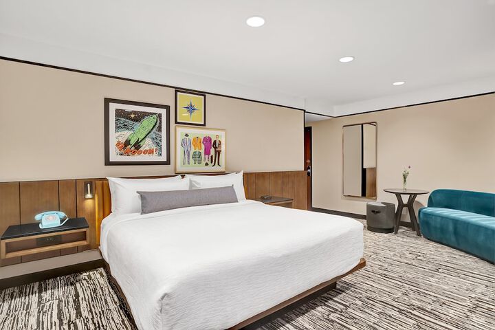 Room 95 of 138