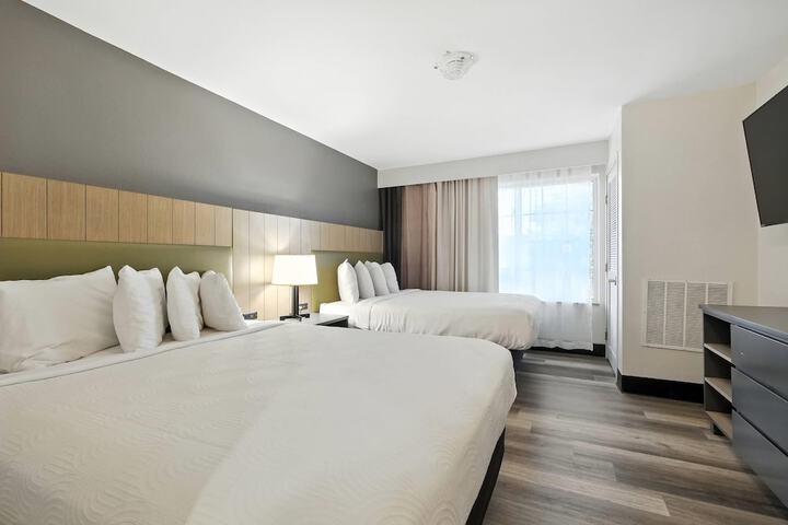 Country Inn & Suites by Radisson Merrillville, IN