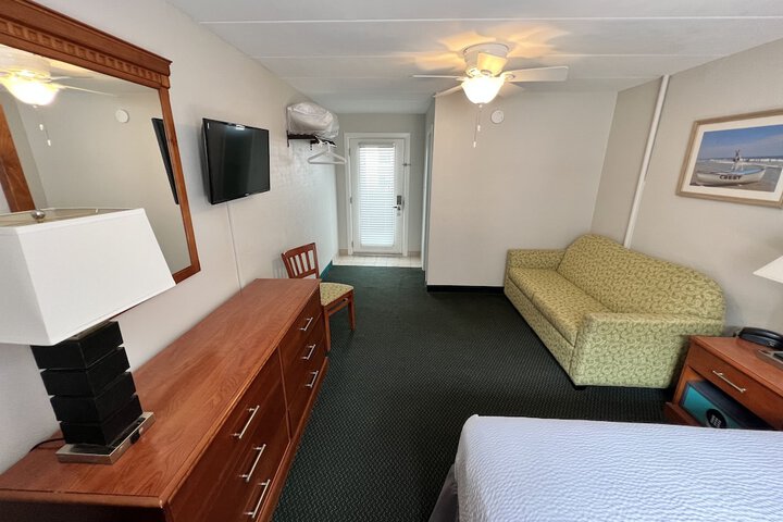 Room 62 of 111