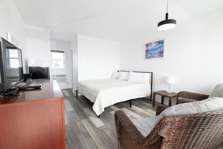 Alante Oceanfront Motel