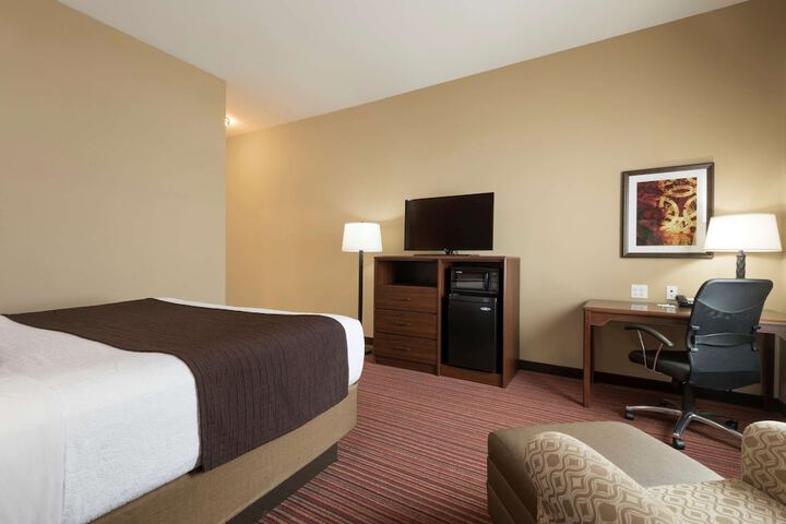 Room 15 of 48