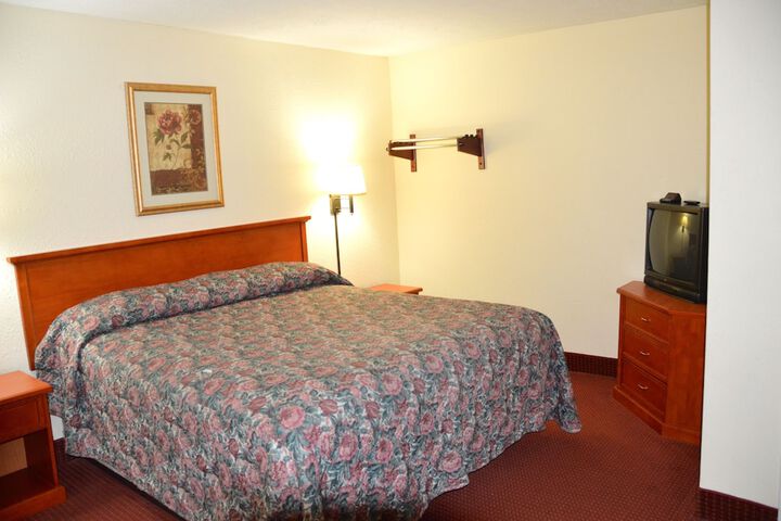 Room 14 of 25