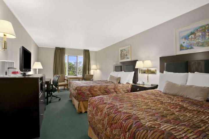 Ramada by Wyndham Washington