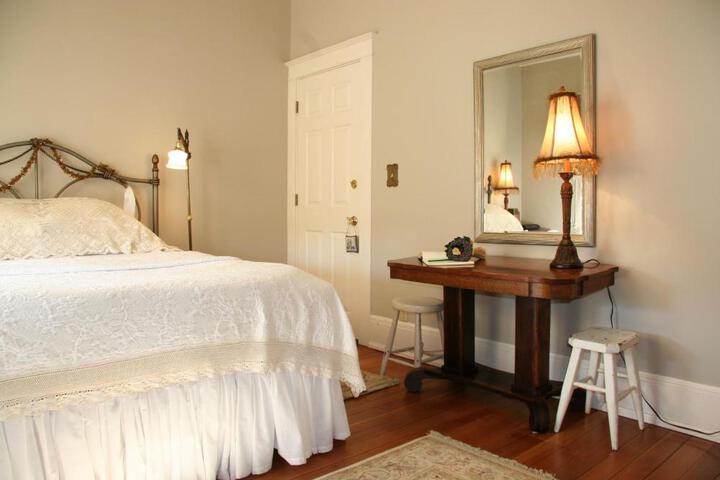 Eureka Street Inn