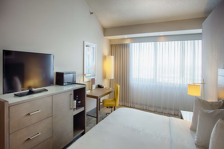 Room 25 of 49