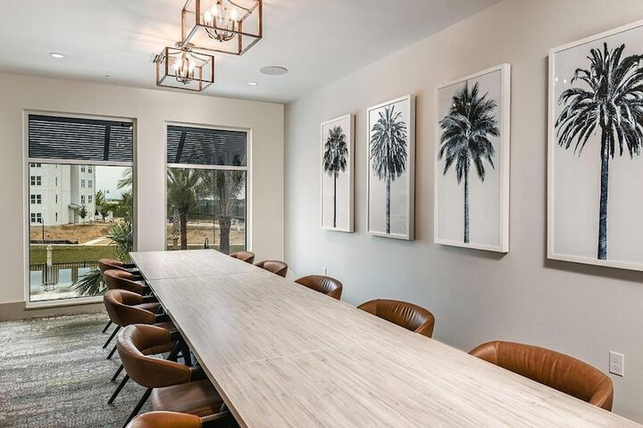 Landing Furnished Apartments near Lake Apopka