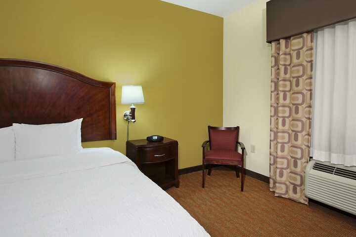 Room 9 of 29
