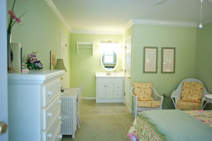 Room 16 of 50