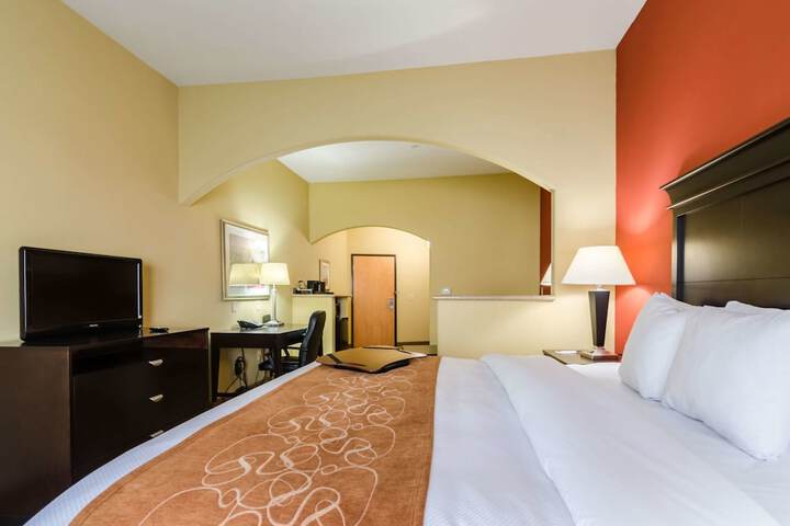 Room 47 of 84
