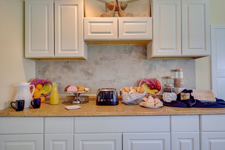 Breakfast/Coffee Service 176 of 191