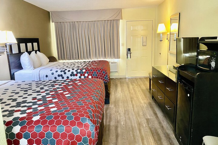 Room 20 of 27
