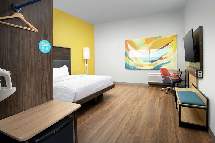 Room 19 of 33