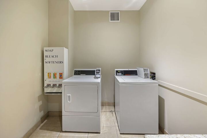 Best Western Plus Henderson Hotel
