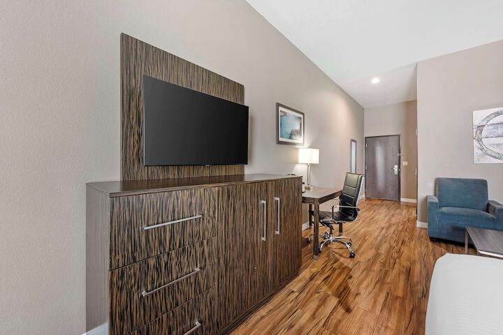 Room 42 of 48
