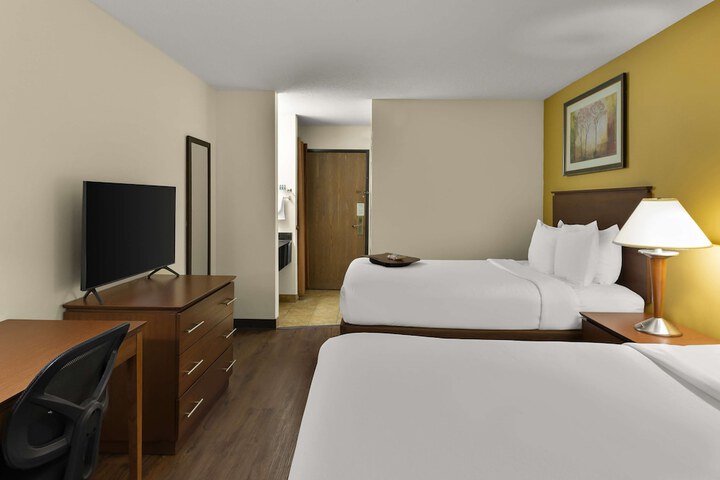 Room 14 of 39