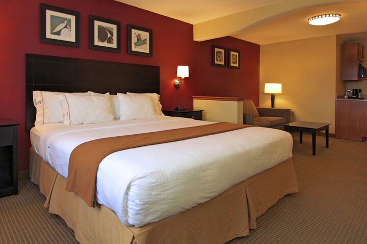 Room 15 of 34
